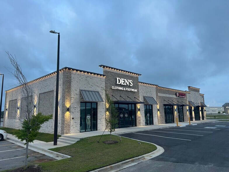 260 Tanger Outlets Blvd, Pooler, GA à louer - Photo de l’immeuble – Image 3 sur 8