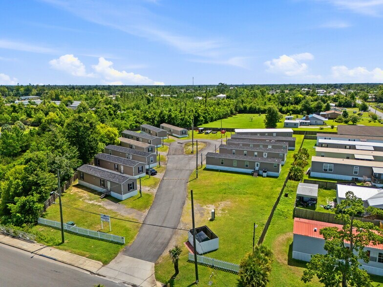 PANAMA CITY / CHIPLEY (MHP) portefeuille de 8 biens à vendre sur LoopNet.fr - Photo de l’immeuble – Image 2 sur 12