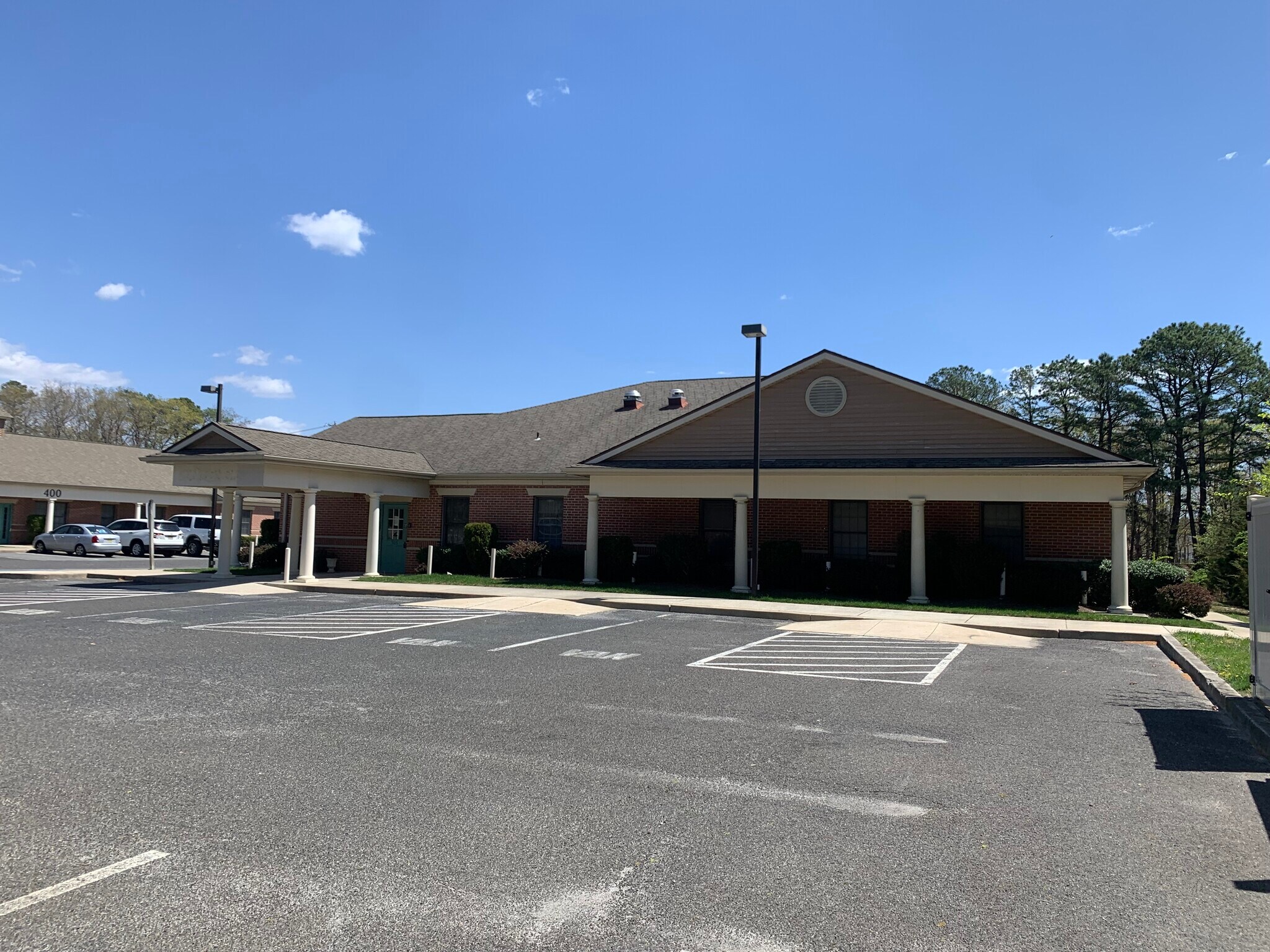 76 W Jimmie Leeds Rd, Galloway, NJ à louer Photo principale– Image 1 sur 12