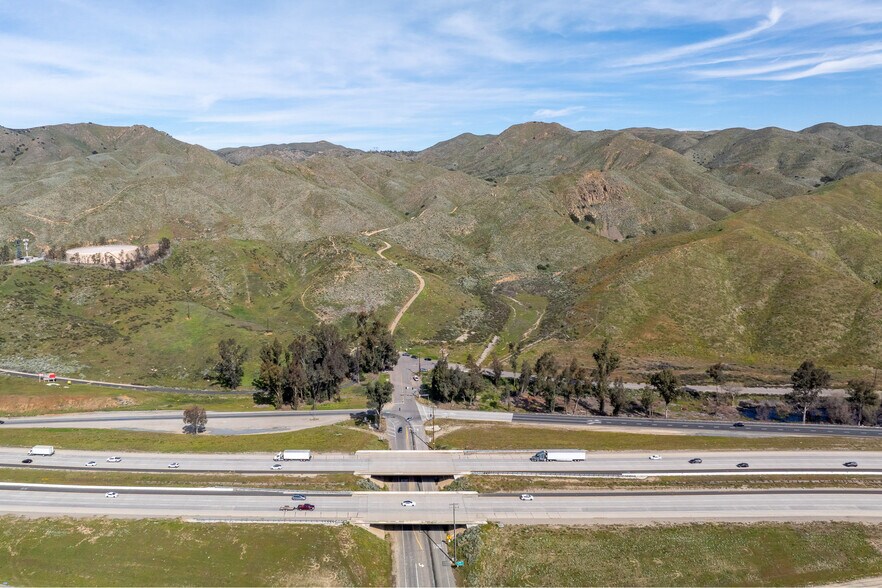 27200 Lake Street, Lake Elsinore, CA à vendre - Photo de l’immeuble – Image 3 sur 13