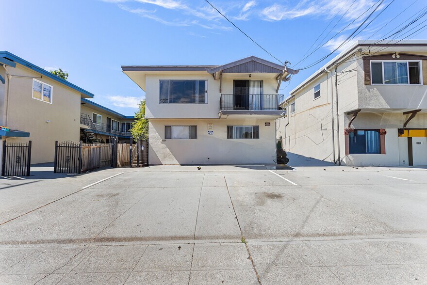 3639 Patterson Ave, Oakland, CA à vendre - Photo de l’immeuble – Image 1 sur 15