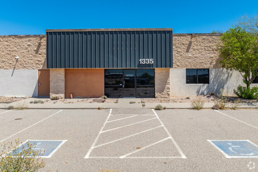 1520 W Battaglia Rd, Eloy, AZ à louer - Photo de l’immeuble – Image 3 sur 53