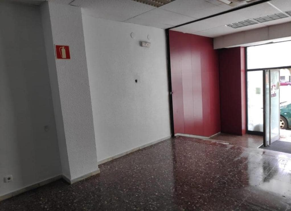 Sabadell, BAR 08202 - Lot 1 -  - Photo intérieure - Image 1 of 3