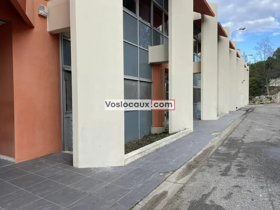 Local d’activités dans Valbonne à louer Photo de l’immeuble– Image 1 sur 7