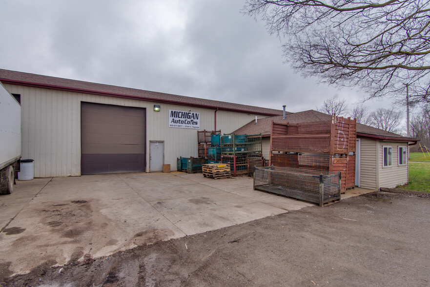11544 N Saginaw Rd, Clio, MI à vendre - Photo de l’immeuble – Image 2 sur 30