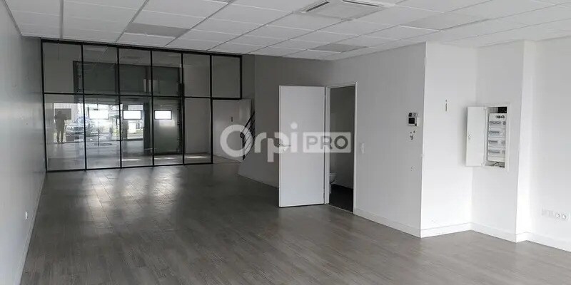 Local d'activités dans Serres-Castet à vendre - Photo intérieure – Image 2 sur 5
