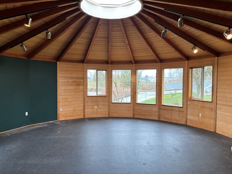 1285 Wallis St, Eugene, OR à louer - Photo de l’immeuble – Image 2 sur 3