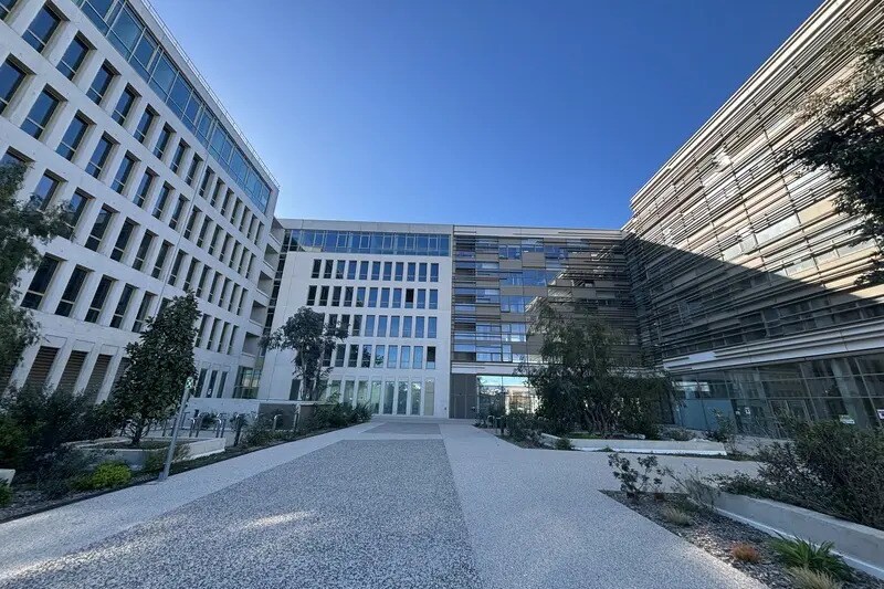 Bureau dans Montpellier à louer - Photo de l’immeuble – Image 3 sur 5