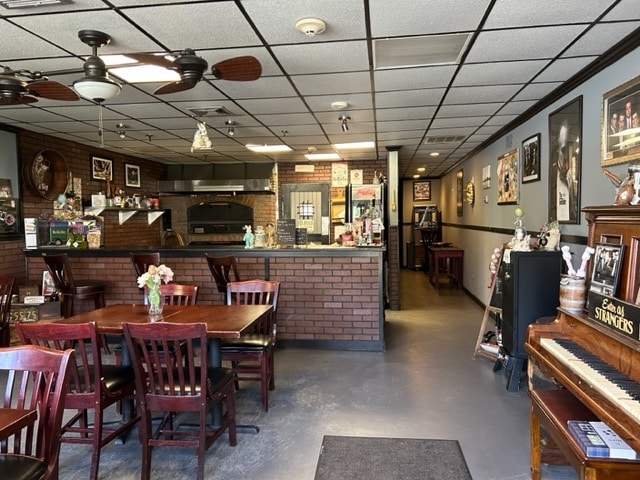 4490 Middle Country Rd, Calverton, NY à louer - Photo intérieure – Image 2 sur 12