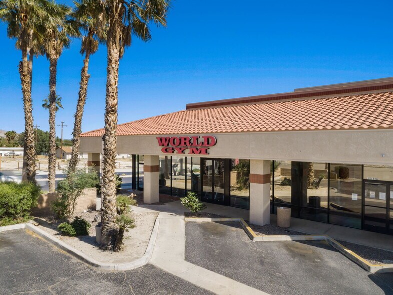 12155 Palm Dr, Desert Hot Springs, CA à vendre - Photo de l’immeuble – Image 2 sur 38