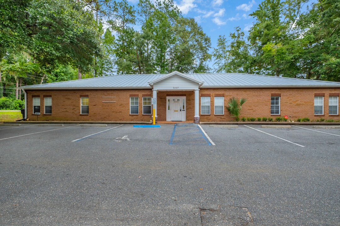 3227-3229 Capital Medical Blvd, Tallahassee, FL à vendre Photo de l’immeuble– Image 1 sur 25
