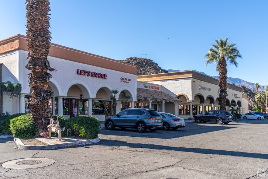 67555-67575 E Palm Canyon Dr, Cathedral City, CA à louer - Photo principale – Image 3 sur 5