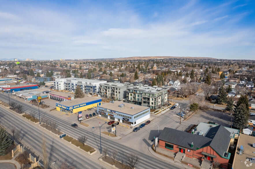 602 16th Ave NW, Calgary, AB à louer - Aérien – Image 3 sur 5