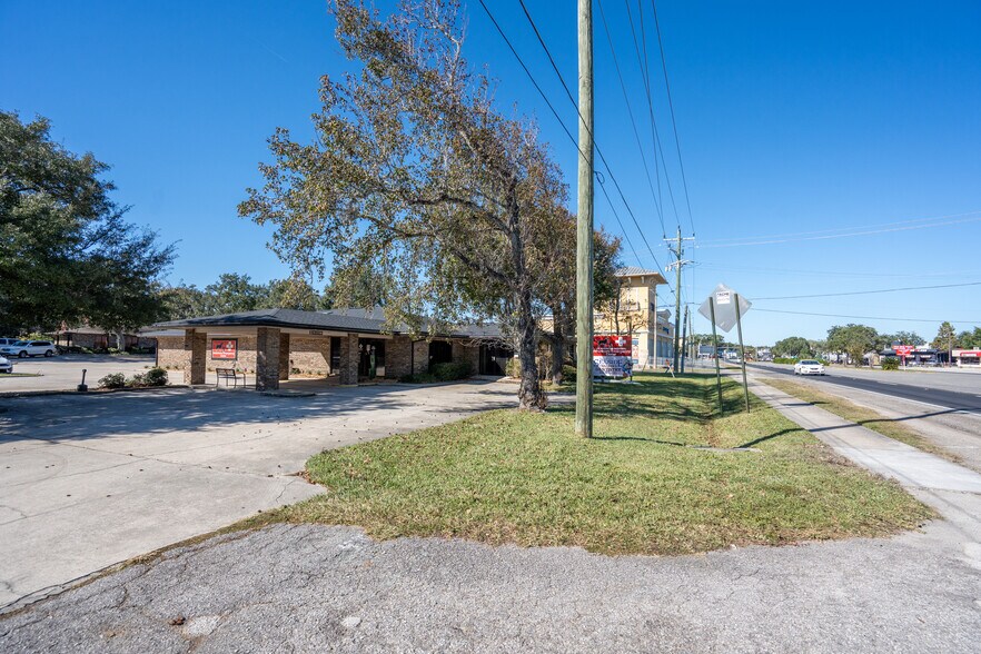 1100 S Ponce De Leon Blvd, Saint Augustine, FL à louer - Photo de l’immeuble – Image 2 sur 27