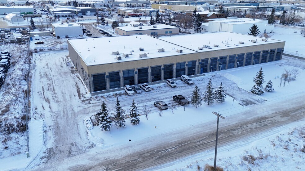 3635 78 Ave NW, Edmonton, AB à vendre - Photo de l’immeuble – Image 3 sur 3
