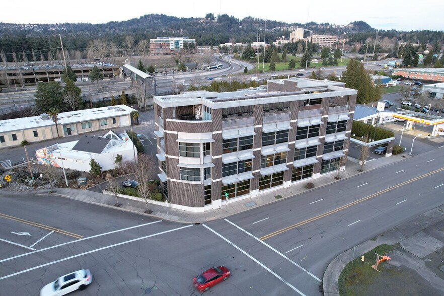 10305 SW Park Way, Portland, OR à louer - Photo de l’immeuble – Image 2 sur 9