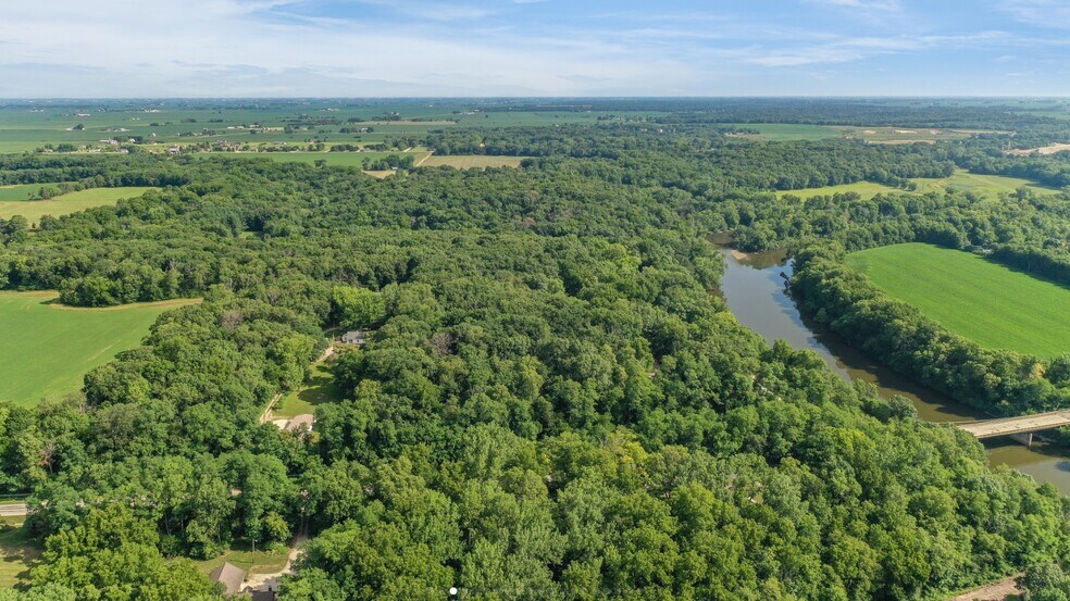 2465 Bowen Rd, Sheridan, IL à vendre - Photo de l’immeuble – Image 3 sur 20