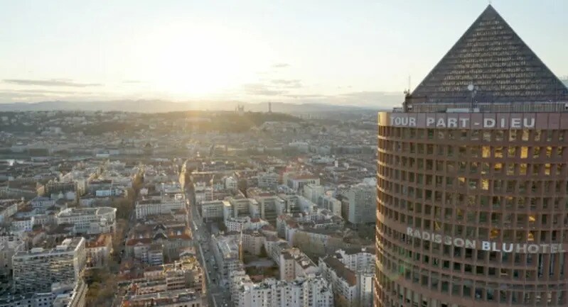 Bureau dans Lyon à louer - Photo de l’immeuble – Image 2 sur 16