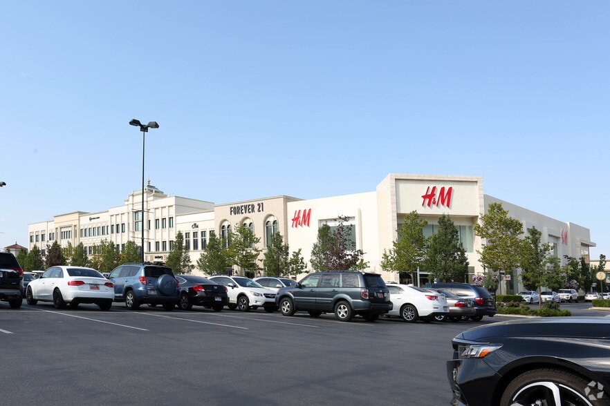 172 N East Promontory, Farmington, UT à louer - Photo principale – Image 1 sur 15