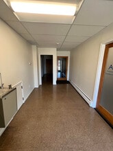 415 Davisville Rd, Willow Grove, PA à louer Photo de l’immeuble– Image 2 sur 7