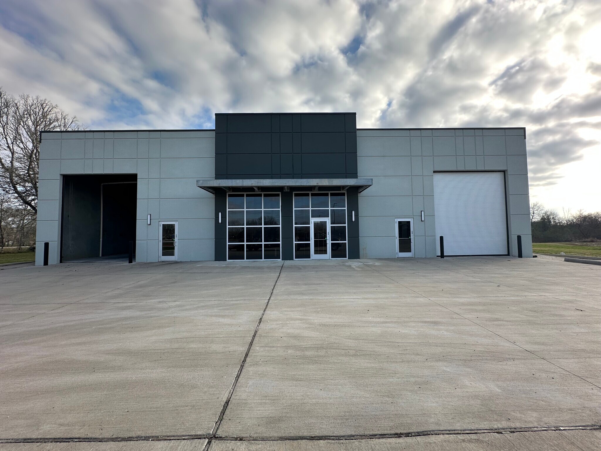 6715 FM 723 Rd, Richmond, TX à louer Photo principale– Image 1 sur 3