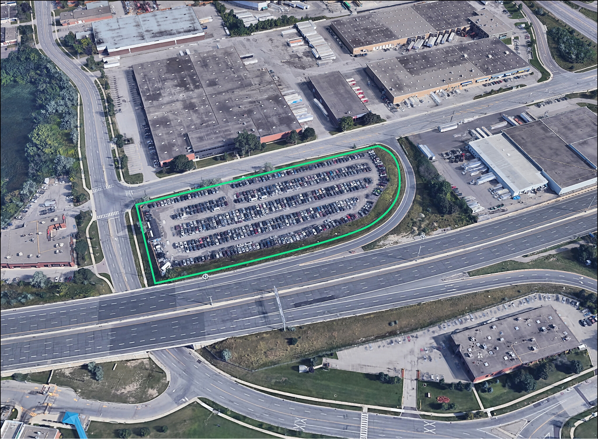 295 Belfield Rd, Toronto, ON à louer Photo principale– Image 1 sur 2