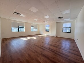 3114 30th Ave, Astoria, NY à louer Photo intérieure– Image 2 sur 12