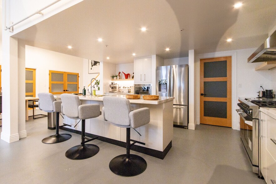 865 Florida St, San Francisco, CA à louer - Photo de l’immeuble – Image 2 sur 11