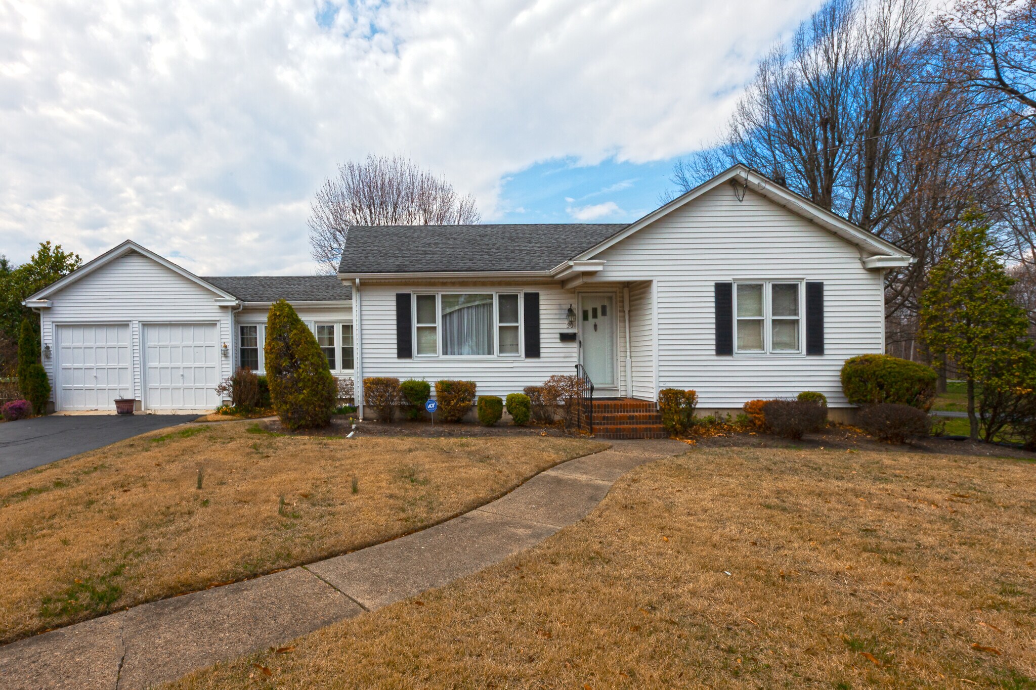30 Cooper Ave, Marlton, NJ à vendre Photo de l’immeuble– Image 1 sur 12