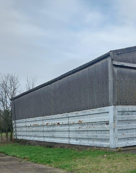Dalton Ln, Hull à louer - Photo principale – Image 1 sur 2