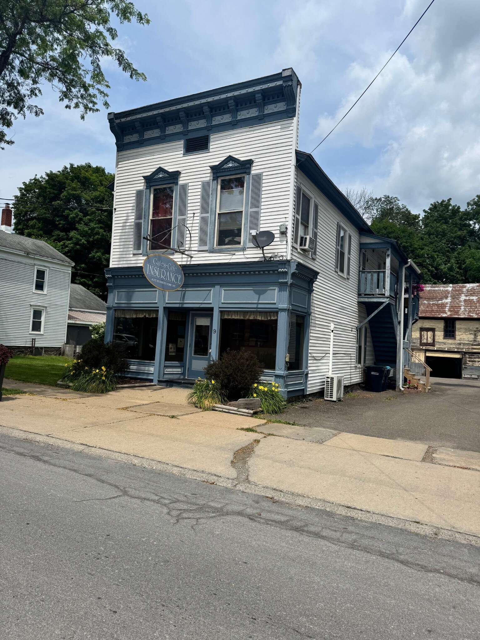 9 Genesee St, New Berlin, NY à vendre Photo principale– Image 1 sur 40