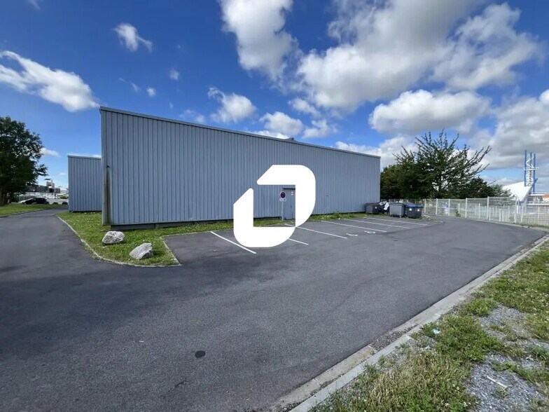 Local commercial dans Noeux-les-Mines à louer - Photo de l’immeuble – Image 1 sur 7