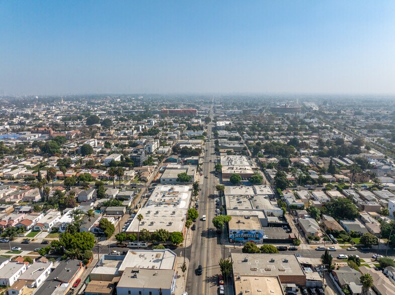 4310-4312 W Jefferson Blvd, Los Angeles, CA à vendre - Aérien – Image 2 sur 13