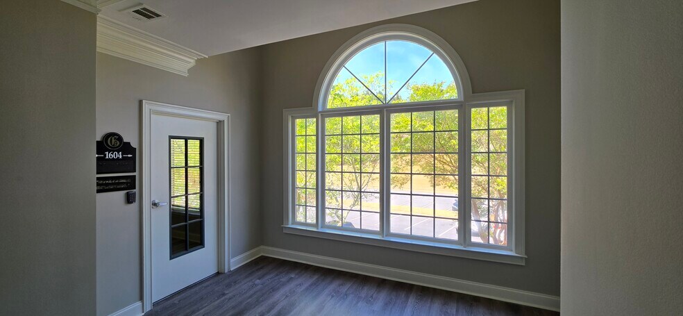 4080 McGinnis Ferry Rd, Alpharetta, GA à louer - Photo de l’immeuble – Image 2 sur 12
