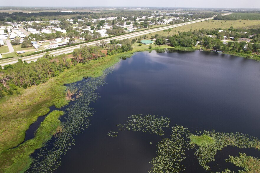2916 Holiday Beach Dr, Avon Park, FL à vendre - Photo de l’immeuble – Image 3 sur 13