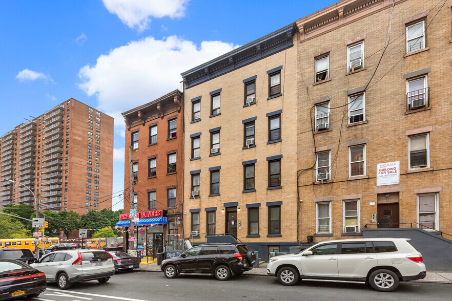 192 Rockaway Ave, Brooklyn, NY à vendre - Photo de l’immeuble – Image 3 sur 12