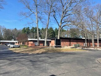Plus de détails pour 50 Tower Ln, Avon, CT - Local d'activités à louer