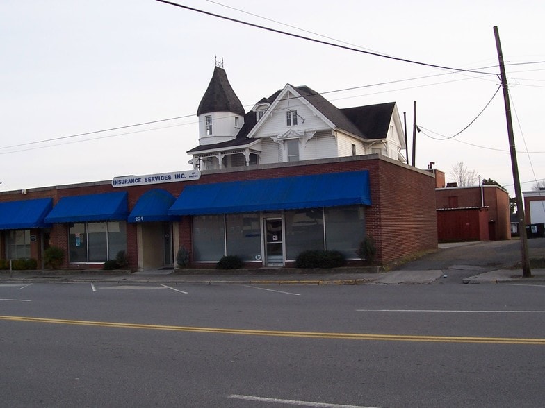 219-221 W Crawford St, Dalton, GA à vendre - Photo principale – Image 1 sur 1
