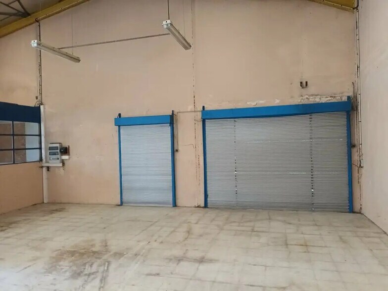 Local d’activités dans Yerville à louer - Photo de l’immeuble – Image 2 sur 4