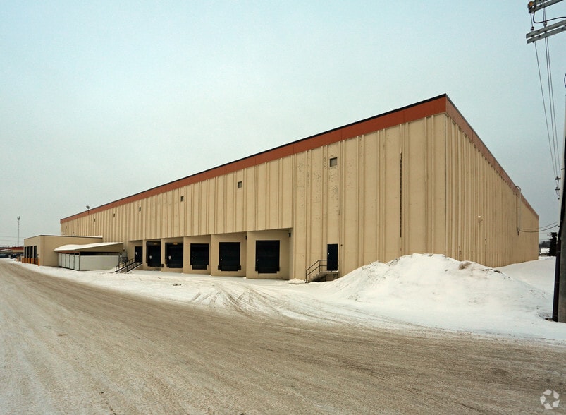 11634 142nd St NW, Edmonton, AB à louer - Photo de l’immeuble – Image 2 sur 2