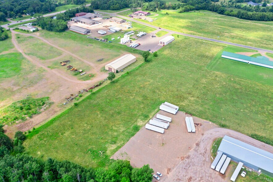 900 N Industrial Rd, Mora, MN à vendre - Photo de l’immeuble – Image 3 sur 30