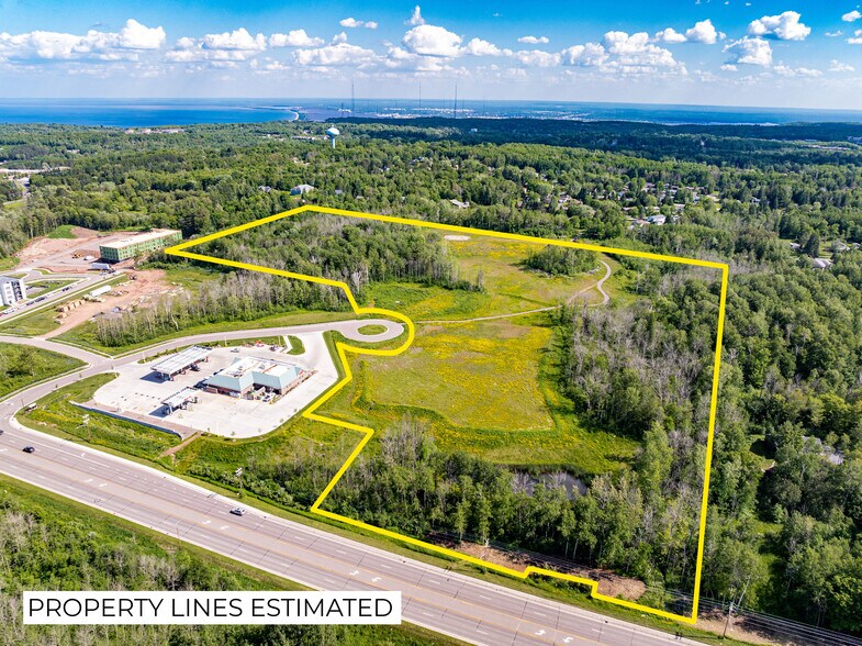 Arrowhead Road, Duluth, MN à vendre - Photo principale – Image 1 sur 10