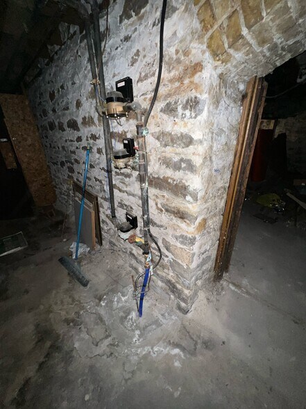 2 Tayco St, Menasha, WI à vendre - Photo de l’immeuble – Image 2 sur 20