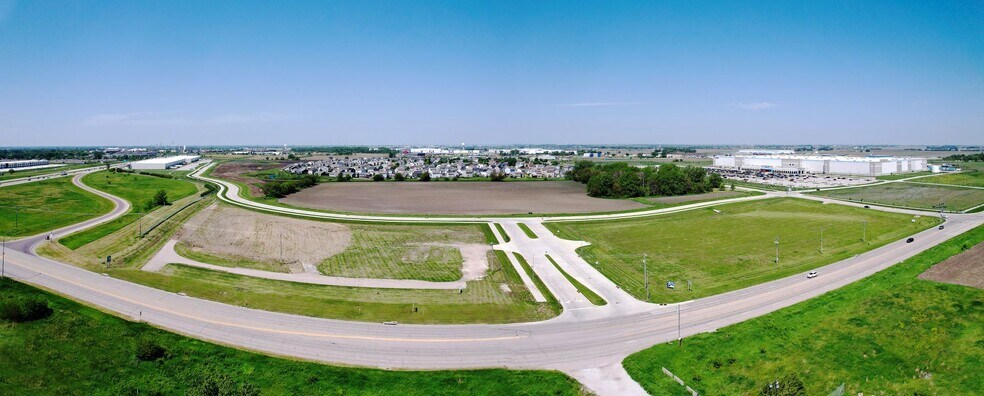 6062 NE 72 Street, Bondurant, IA à vendre - Photo de l’immeuble – Image 2 sur 4