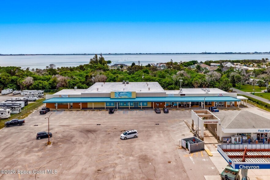 864-880 N Banana River Dr, Merritt Island, FL à louer - Photo de l’immeuble – Image 2 sur 22