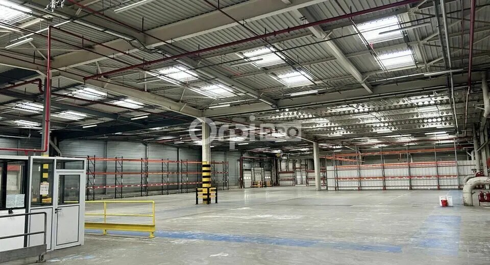 Local d’activités dans Itancourt à louer - Photo de l’immeuble – Image 1 sur 9