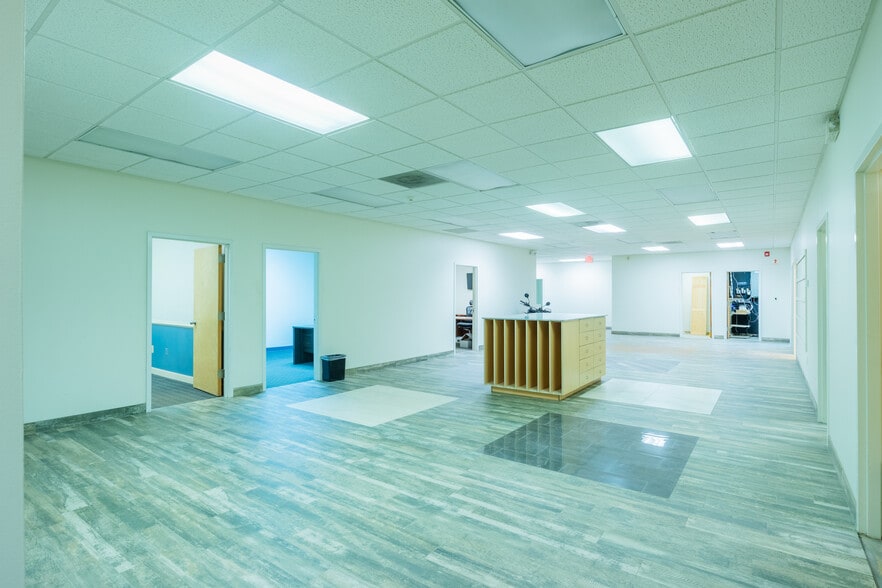 663 Pennsylvania Ave, Elizabeth, NJ à louer - Photo intérieure – Image 2 sur 33