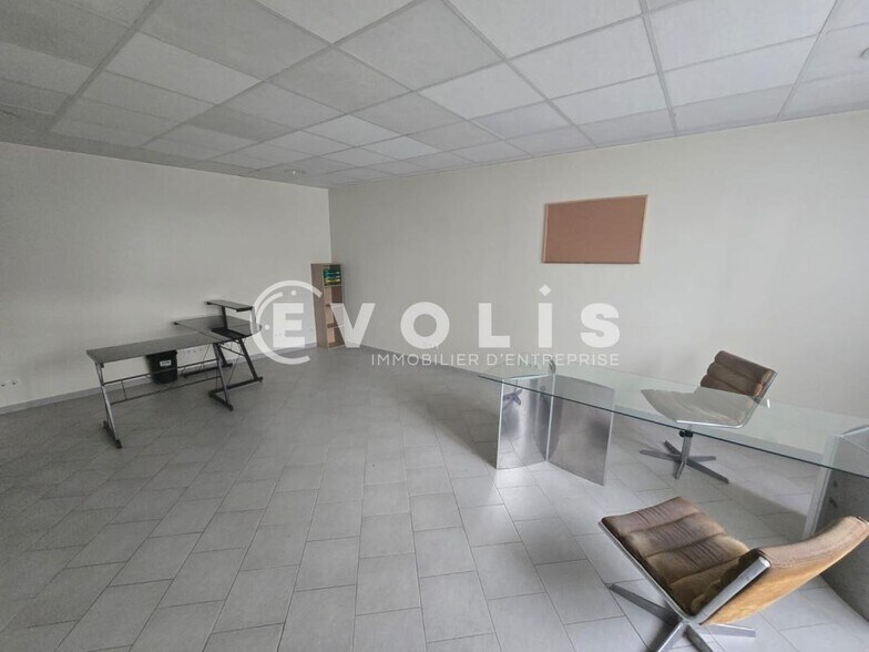 Bureau dans Etampes à louer - Photo intérieure – Image 2 sur 5