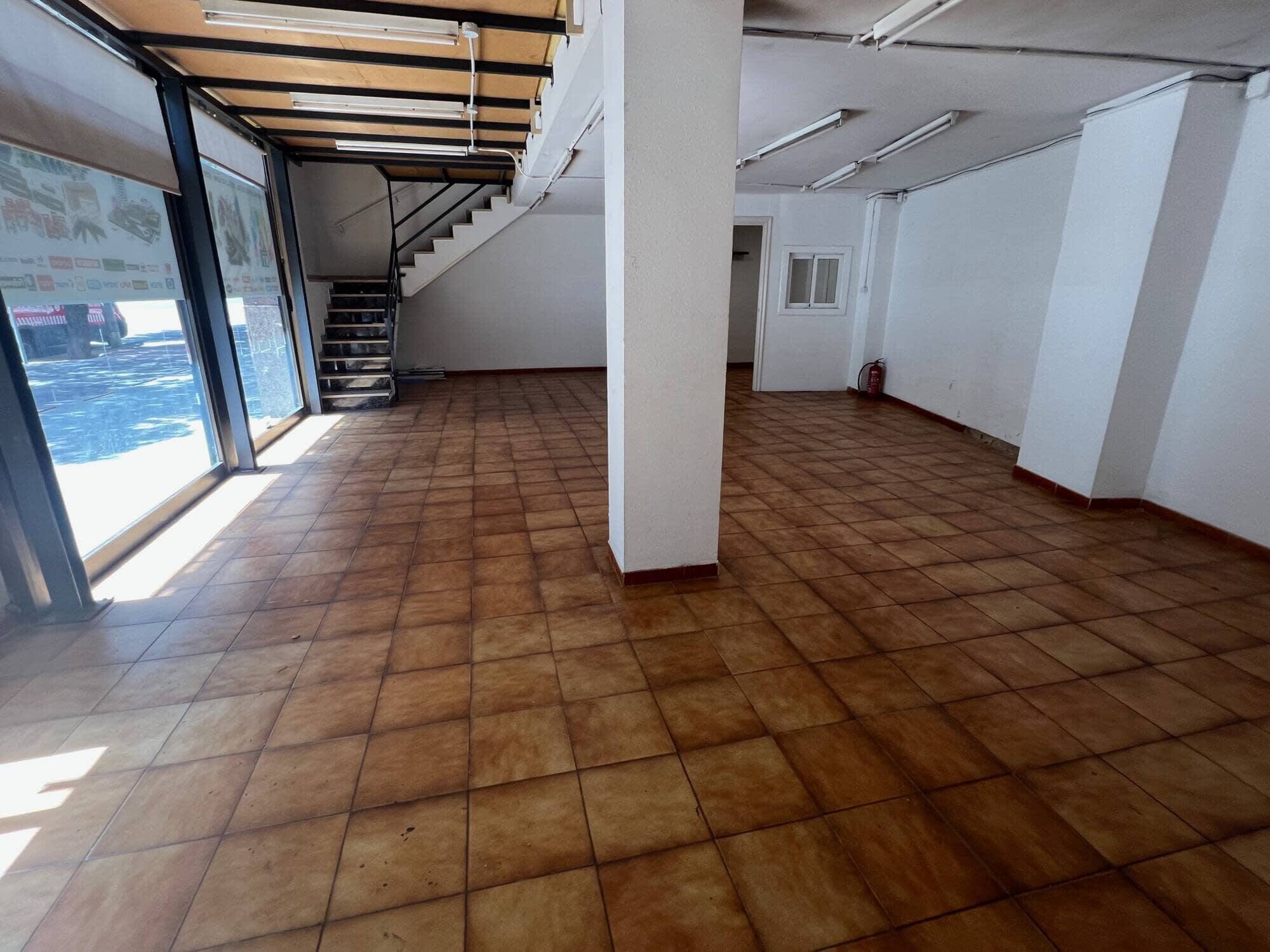 Local commercial dans Sabadell, Barcelona à louer Photo intérieure– Image 1 sur 8