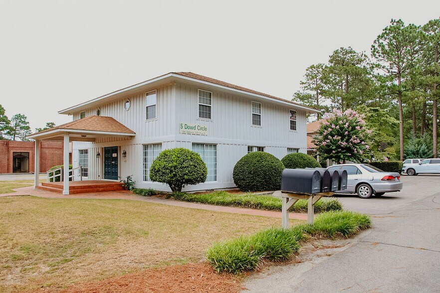 5 Dowd Cir, Pinehurst, NC à louer - Photo de l’immeuble – Image 2 sur 19